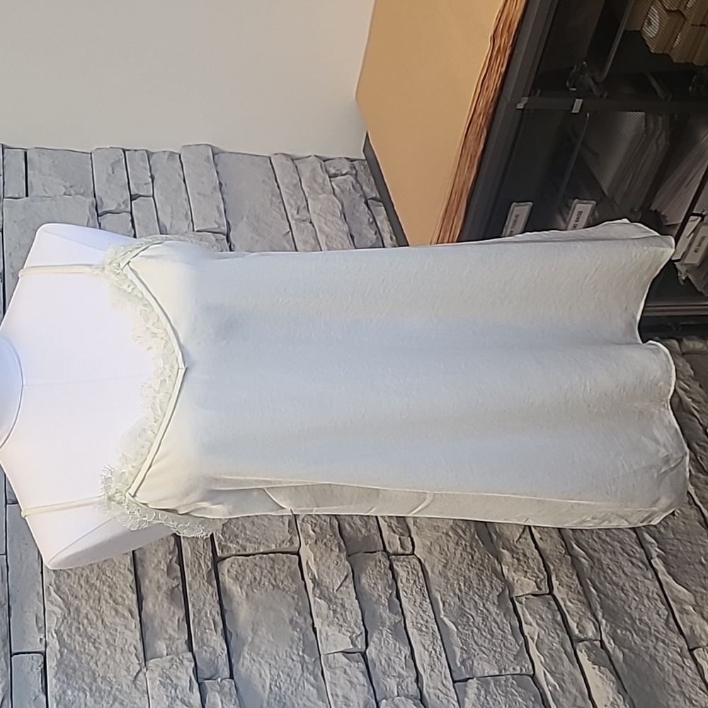 'Easel' dull satin tanktop